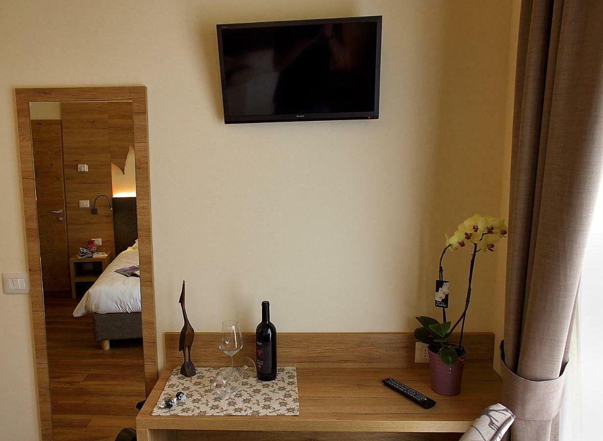 Botton D'Oro Delle Dolomiti Bed & Breakfast Vattaro Ngoại thất bức ảnh